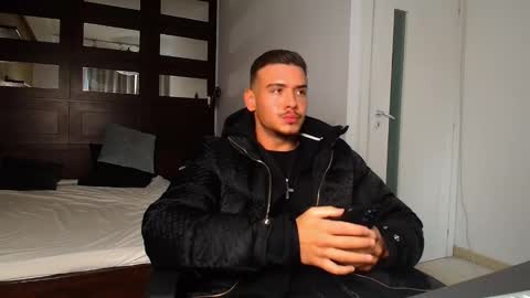 Snapshot of elijahthorne chatting on 26, 2, 2026 ElijahThorne online show from 26, 2, 2026