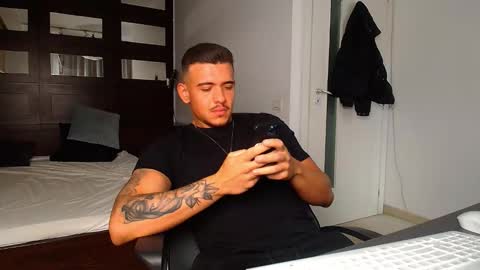 Snapshot of elijahthorne chatting on 27, 2, 2026 ElijahThorne online show from 27, 2, 2026