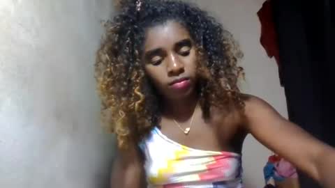 Snapshot of elina981 chatting on 13, 7, 2026 elina981 online show from 13, 7, 2026