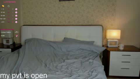 Elina online show from 1, 10, 2025