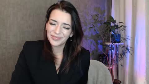 Elina online show from 6, 10, 2025