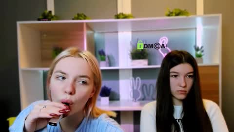 Snapshot of elis_sunny chatting on 3, 2, 2026 elis_sunny online show from 3, 2, 2026