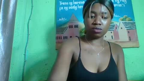 Snapshot of elisabeth2525 chatting on 28, 1, 2025 elisabeth2525 online show from 28, 1, 2025