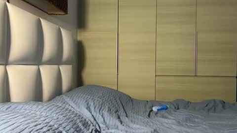 elisadikotti online show from 13, 4, 2026