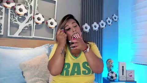 Elise Play Boobs online show from 25, 6, 2026