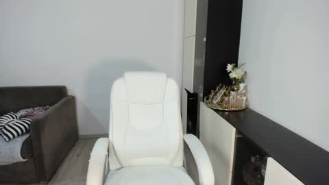 Snapshot of elissavibe chatting on 20, 2, 2025 Elisa Promotion online show from 20, 2, 2025