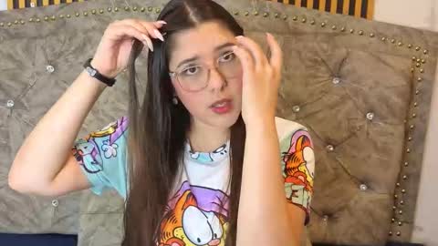 elisvega online show from 3, 3, 2026