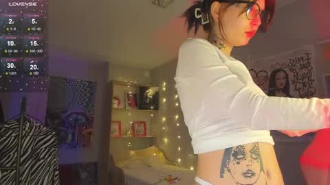 Elizabeth online show from 23, 12, 2024