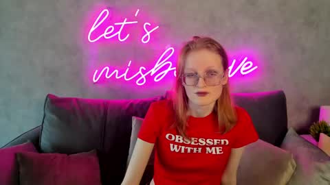 Snapshot of elizabeth_harpper chatting on 1, 2, 2025 Elizabeth online show from 1, 2, 2025