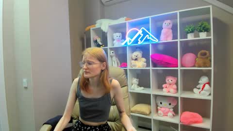 Snapshot of elizabeth_harpper chatting on 28, 2, 2025 Elizabeth online show from 28, 2, 2025