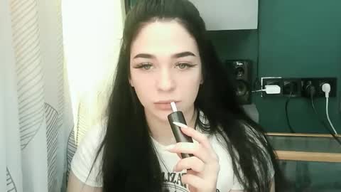 elizabeth_xi online show from 7, 10, 2025