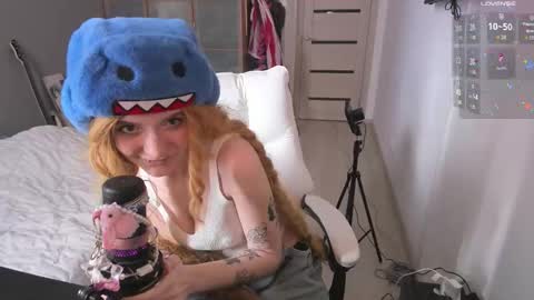 Snapshot of elizabethbritanny chatting on 21, 3, 2026 Adele online show from 21, 3, 2026