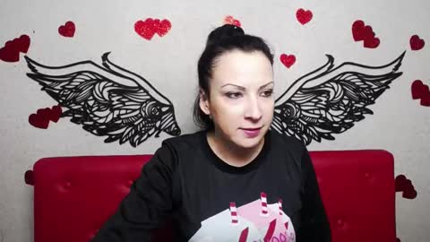 Snapshot of elizabethsho chatting on 28, 2, 2025 ElizabethSho online show from 28, 2, 2025