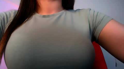 Snapshot of elizsun chatting on 27, 4, 2026 elizsun online show from 27, 4, 2026
