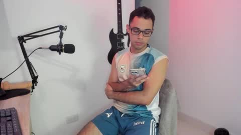 Snapshot of elkin_clark chatting on 25, 2, 2026 Elkin Clark online show from 25, 2, 2026