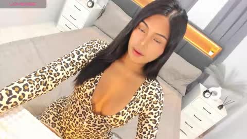 Ella online show from 9, 9, 2025