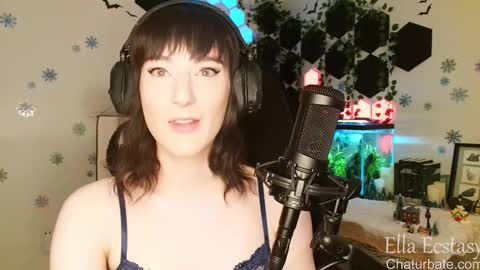 Snapshot of ella_ecstasy chatting on 28, 1, 2025 Ella Ecstasy online show from 28, 1, 2025