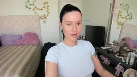 ELLA online show from 6, 5, 2026