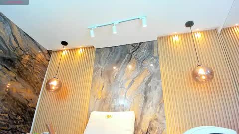 ella harper online show from 20, 2, 2025