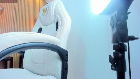 ella harper online show from 21, 2, 2025