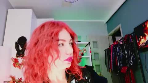 ella_kross online show from 4, 10, 2025