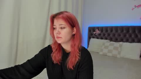 Snapshot of ella_mayers chatting on 27, 10, 2025 Ella Mayers online show from 27, 10, 2025
