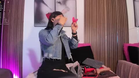 ella rouse online show from 18, 9, 2025