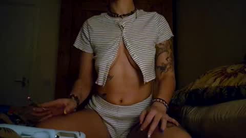 Snapshot of ellababy94 chatting on 9, 11, 2025 ellababy94 online show from 9, 11, 2025