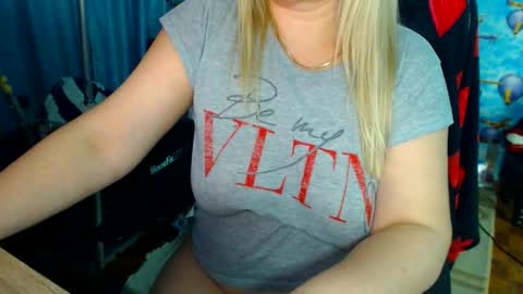  IsaBella  online show from 13, 12, 2025