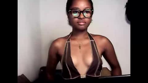 ellah245 online show from 29, 3, 2026