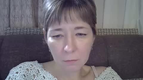 ellajohnsonx online show from 16, 2, 2025