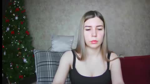 Snapshot of ellanuar chatting on 9, 1, 2025 EllaNuar online show from 9, 1, 2025