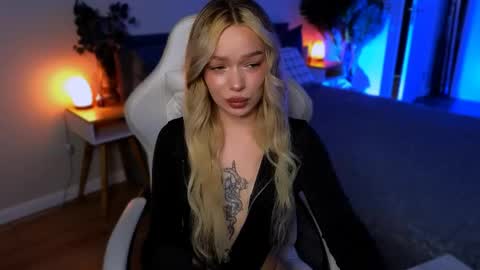 Snapshot of ellatwox chatting on 24, 4, 2026 Ella online show from 24, 4, 2026