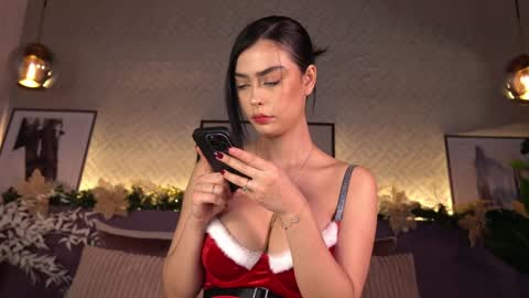 Snapshot of ellediane chatting on 24, 12, 2024 Elle Diane online show from 24, 12, 2024