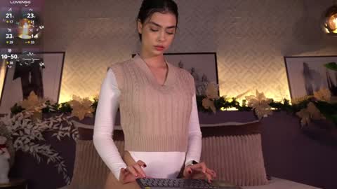 Snapshot of ellediane chatting on 27, 12, 2024 Elle Diane online show from 27, 12, 2024