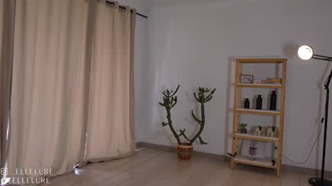 Linda Restrepo online show from 23, 1, 2025