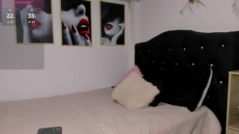 Ellen Stefany online show from 21, 4, 2026