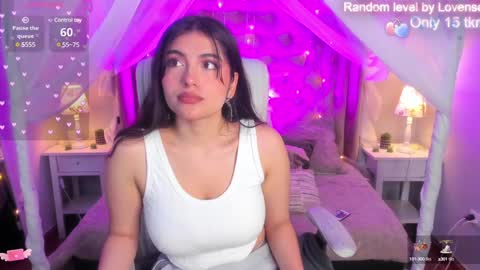 Snapshot of ellie_jhonson_ chatting on 4, 1, 2025  Ellie Jhonson  online show from 4, 1, 2025