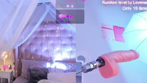 Snapshot of ellie_jhonson_ chatting on 6, 2, 2025  Ellie Jhonson  online show from 6, 2, 2025