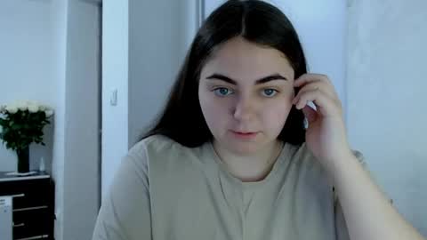 Ellie online show from 25, 4, 2026