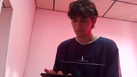 Snapshot of elliotazert chatting on 17, 7, 2026 elliotazert online show from 17, 7, 2026