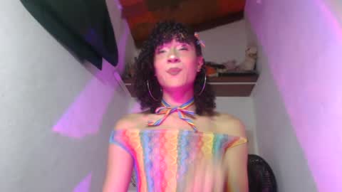 Snapshot of ellis_flowers chatting on 19, 6, 2026 . online show from 19, 6, 2026