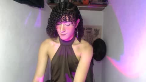 Snapshot of ellis_flowers chatting on 5, 7, 2026 . online show from 5, 7, 2026