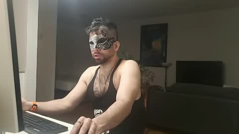 Snapshot of ellllixxx chatting on 4, 4, 2026 ellllixxx online show from 4, 4, 2026