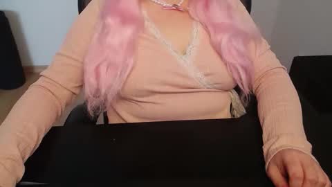 Elly online show from 1, 4, 2026