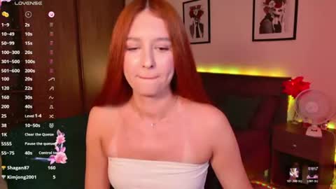 EllyPeach online show from 12, 6, 2026