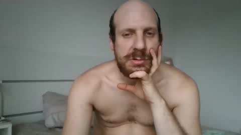 Mati Restrepo online show from 15, 4, 2026