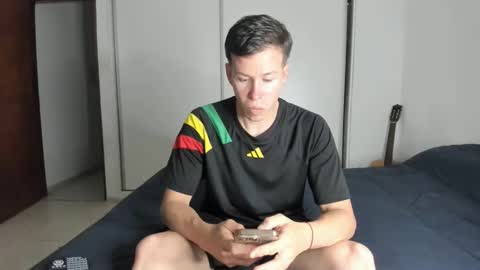 Snapshot of elnenedearg chatting on 5, 10, 2025 elnenedearg online show from 5, 10, 2025