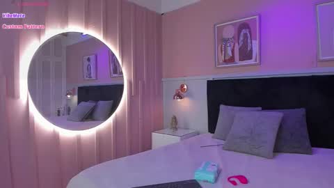 Elodie  online show from 3, 3, 2026