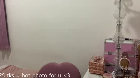 Snapshot of eloisprovino chatting on 9, 6, 2026 Eva online show from 9, 6, 2026